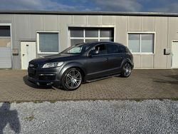 Grau Gebraucht 2007 Audi Q7 S-Line SUV | 13.650 € (Etwas zu teuer)