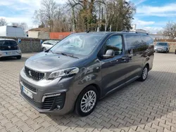 Platiniumgrau Gebraucht 2021 Peugeot Traveller Van / Kleinbus | 30.990 € (Fairer Preis)