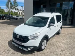 Gletscherweiss Gebraucht 2017 Dacia Dokker Celebration Van | 14.949 € (Teuer)