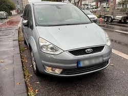Grau Gebraucht 2009 Ford Galaxy Van / Kleinbus | 6.000 € (Fairer Preis)