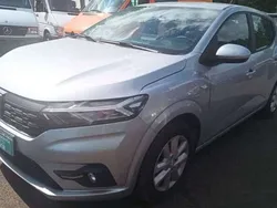 Silber grau Gebraucht 2021 Dacia Sandero Essentiel Kleinwagen | 10.999 € (Superpreis)