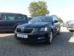 Schwarzmagic perleffekt Gebraucht 2017 Skoda Octavia Ambition Kombi | 15.800 € (Teuer)