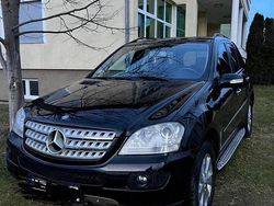 Schwarz Gebraucht 2006 Mercedes ML320 SUV | 8.999 €