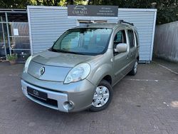 Braun Gebraucht 2010 Renault Kangoo Limousine | 5.390 € (Etwas zu teuer)
