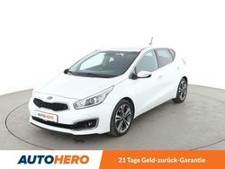 Weiß Gebraucht 2015 Kia Ceed Spirit Limousine | 11.250 € (Fairer Preis)