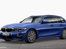 Blau Gebraucht 2021 BMW 330e M Sport Kombi | 31.911 € (Fairer Preis)