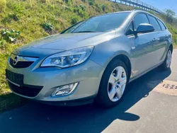 Silber Gebraucht 2011 Opel Astra Kombi | 5.750 € (Fairer Preis)