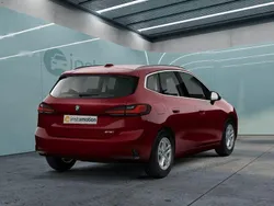 Rot Gebraucht 2023 BMW 218 Active Tourer Van / Kleinbus | 27.599 € (Fairer Preis)