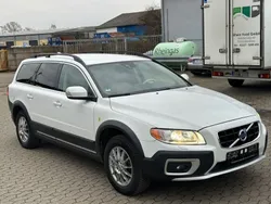 Weiß Gebraucht 2013 Volvo XC70 SUV | 15.950 €
