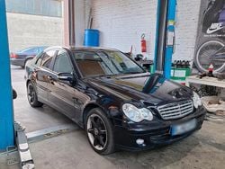 Blau Gebraucht 2005 Mercedes C180 Sport Edition Limousine | 2.999 € (Fairer Preis)