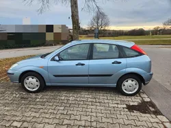Blau Gebraucht 2003 Ford Focus Limousine | 2.800 € (Etwas zu teuer)