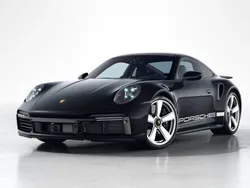 Tiefschwarzmetallic Neu 2025 Porsche 911 Turbo | 304.648 € (Fairer Preis)