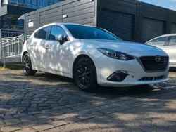 Weiß Gebraucht 2015 Mazda 3 Black Limited Limousine | 6.800 € (Fairer Preis)