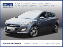 Grau Gebraucht 2016 Hyundai i30 YES! Limousine | 8.780 € (Fairer Preis)