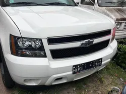 Weiß Gebraucht 2011 Chevrolet Tahoe SUV | 8.900 €