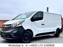 Weiß Gebraucht 2017 Opel Vivaro S Van / Kleinbus | 11.900 € (Guter Preis)