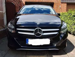 Schwarz Gebraucht 2017 Mercedes B180 Van / Kleinbus | 9.900 € (Guter Preis)