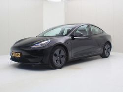 Schwarz Gebraucht 2021 Tesla Model 3 Standard Range Limousine | 24.900 € (Etwas zu teuer)