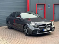 Grau Gebraucht 2020 Mercedes C220 AMG Limousine | 27.800 € (Etwas zu teuer)