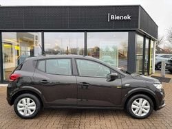 Schwarz Gebraucht 2022 Dacia Sandero Comfort Limousine | 10.850 € (Guter Preis)