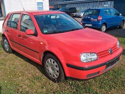 Rot Gebraucht 1999 VW Golf IV Kleinwagen | 1.290 €