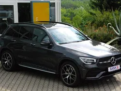 Grau Gebraucht 2020 Mercedes GLC400d AMG SUV | 47.490 € (Fairer Preis)