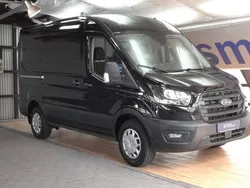Agate black metallic Gebraucht 2023 Ford Transit Trend Van / Kleinbus | 34.975 € (Etwas zu teuer)