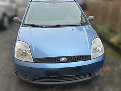 Blau Gebraucht 2003 Ford Fiesta Limousine | 3.200 €
