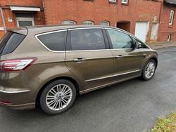 Braun Gebraucht 2016 Ford S-MAX Vignale Van / Kleinbus | 12.700 € (Guter Preis)