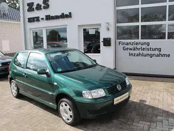 Grün Gebraucht 2001 VW Polo Limousine | 2.988 € (Teuer)