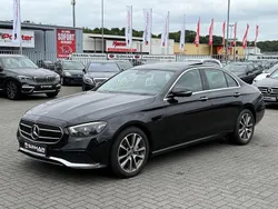 Schwarz Gebraucht 2021 Mercedes E300 Avantgarde Limousine | 26.950 €