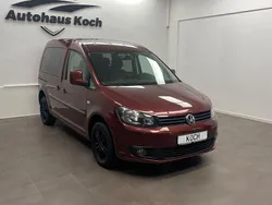 Rot Gebraucht 2011 VW Caddy Edition Van / Kleinbus | 8.450 € (Fairer Preis)