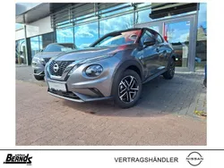 Dark grey metallic/dach in black Neu 2025 Nissan Juke N-Connecta SUV | 24.235 € (Fairer Preis)