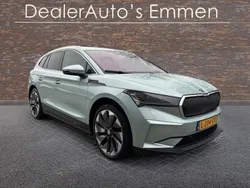 Grau Gebraucht 2021 Skoda Enyaq iV First Edition SUV | 23.999 €