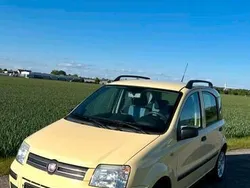 Gelb Gebraucht 2009 Fiat Panda Kleinwagen | 2.200 € (Fairer Preis)