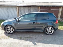 Blau Gebraucht 2007 VW Golf V Comfortline Limousine | 2.300 € (Guter Preis)