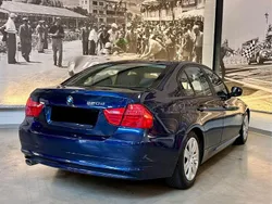 Blau Gebraucht 2010 BMW 320 Limousine | 4.990 € (Superpreis)