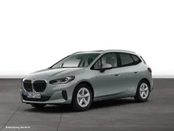 Skyscraper grau metallic Gebraucht 2024 BMW 218 Active Tourer Luxury Line Van / Kleinbus | 35.014 € (Guter Preis)