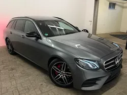 Grau Gebraucht 2017 Mercedes E220 AMG line Limousine | 25.990 € (Guter Preis)