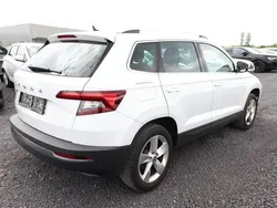Moonweiß metallic moonweiß metallic Gebraucht 2020 Skoda Karoq Style SUV | 20.070 € (Guter Preis)