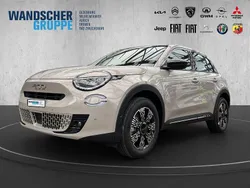 Sabbia beige Gebraucht 2024 Fiat 600 Limousine | 27.790 € (Fairer Preis)