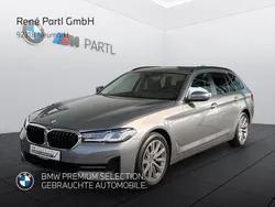 Grau Gebraucht 2023 BMW 520 Kombi | 44.900 € (Teuer)