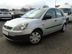 Silber Gebraucht 2006 Ford Fiesta Ambiente Kleinwagen | 2.499 € (Teuer)