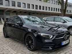 Schwarz Gebraucht 2019 Mercedes A220 AMG line Limousine | 22.990 € (Etwas zu teuer)