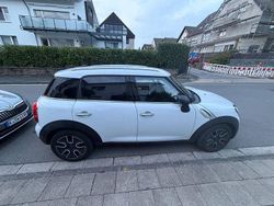 Weiß Gebraucht 2015 Mini One D Countryman SUV | 8.888 € (Fairer Preis)