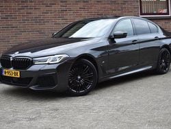 Grau Gebraucht 2020 BMW 520 Executive Limousine | 25.906 €