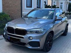 Grau Gebraucht 2016 BMW X5 M SUV | 28.500 € (Fairer Preis)