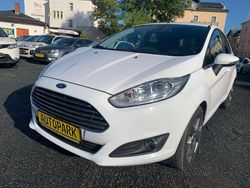Weiß Gebraucht 2014 Ford Fiesta Kleinwagen | 6.900 € (Etwas zu teuer)