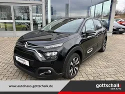 Lackierung schwarz perla nera/metallic klarlack Gebraucht 2024 Citroën C3 PureTech Kleinwagen | 14.900 € (Guter Preis)