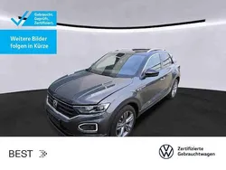 Indiumgrau metallic/schwarz Gebraucht 2021 VW T-Roc R-line SUV | 26.249 € (Fairer Preis)